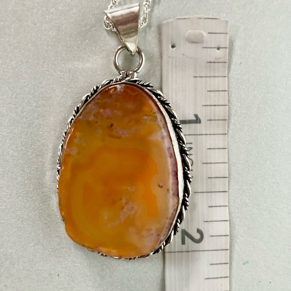 NWOT Elegant Silver and Orange natural stone Pendant Necklace - Picture 5 of 7